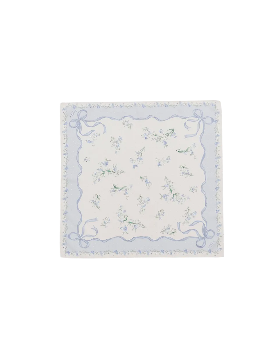 fable-england-scarves-bow-floral-tuch-blau-quadratisch image 1