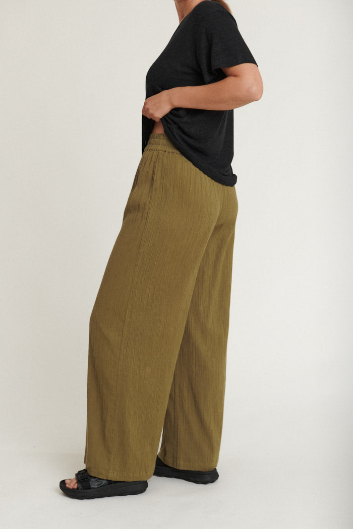 basic-apparel-simone-loose-pants-hose-martini-olive-bio image 2