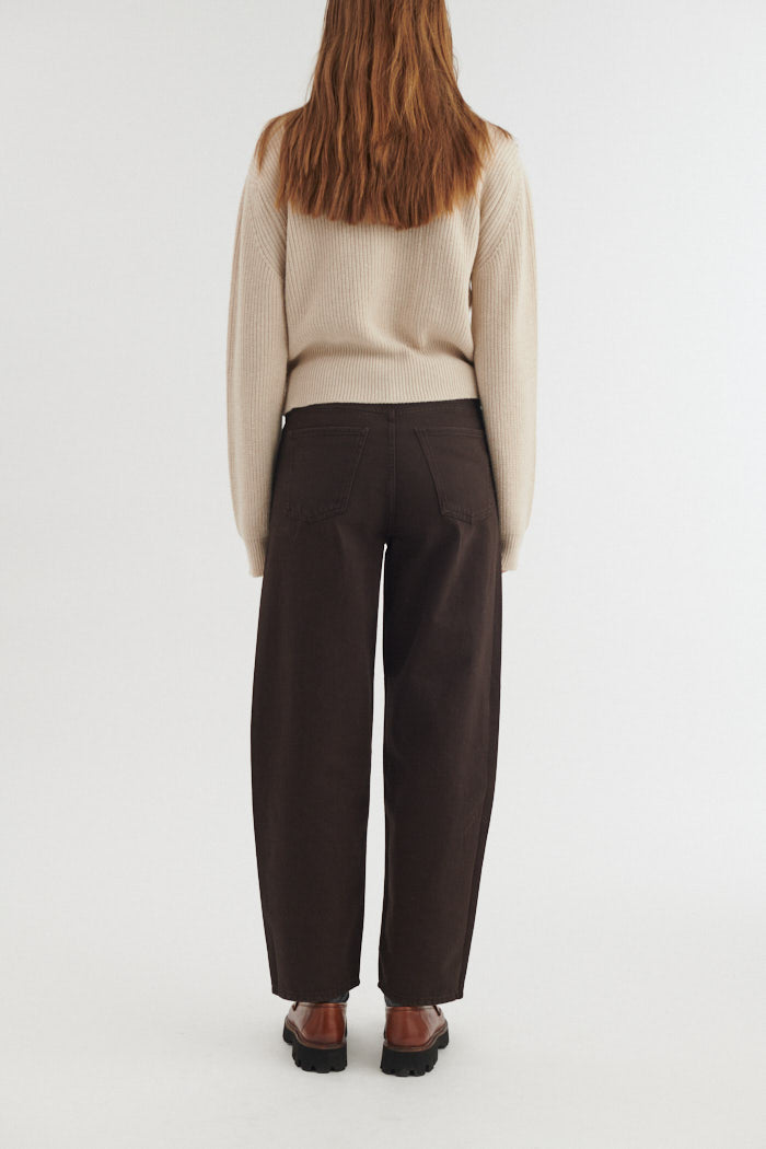 basic-apparel-ea-jeans-chocolate-torte-barrel-bio-denim image 3