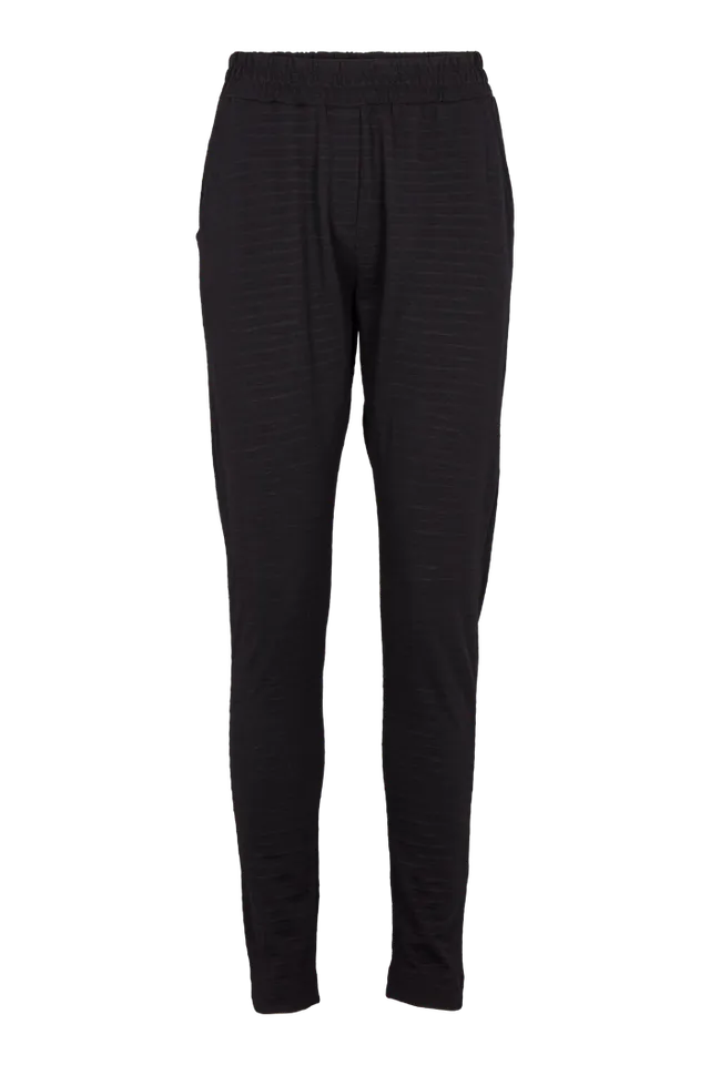 basic-apparel-saga-pants-hose-schwarz-bio-baumwolle image 1