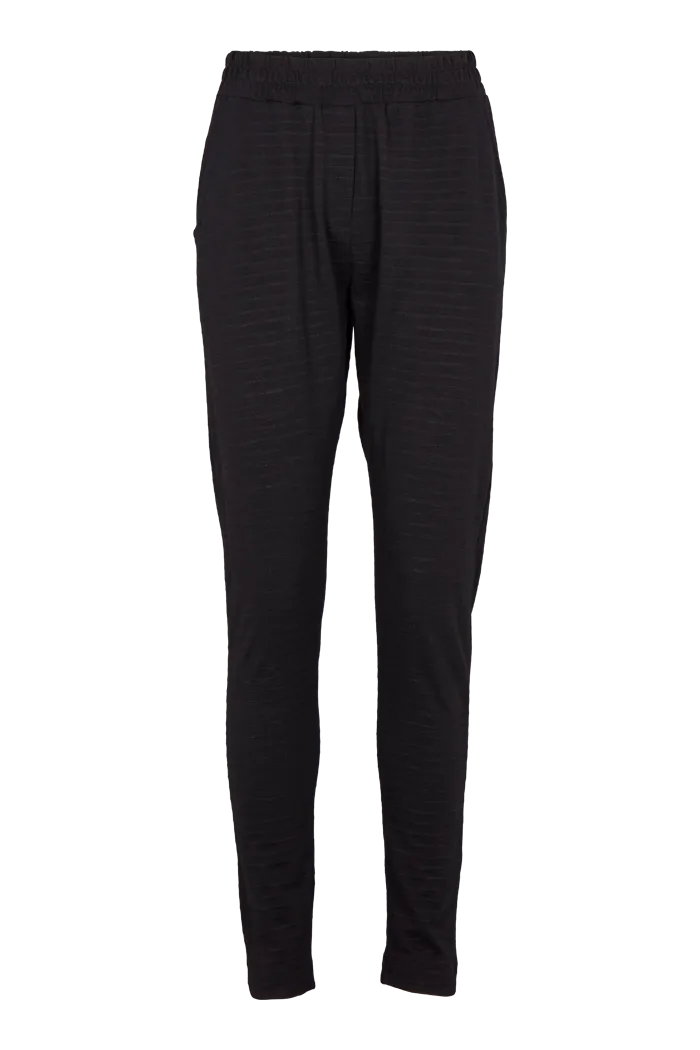 basic-apparel-saga-pants-hose-schwarz-bio-baumwolle image 1