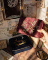 fable-england-accessories-robin-love-schmuckk-stchen-rot image 2