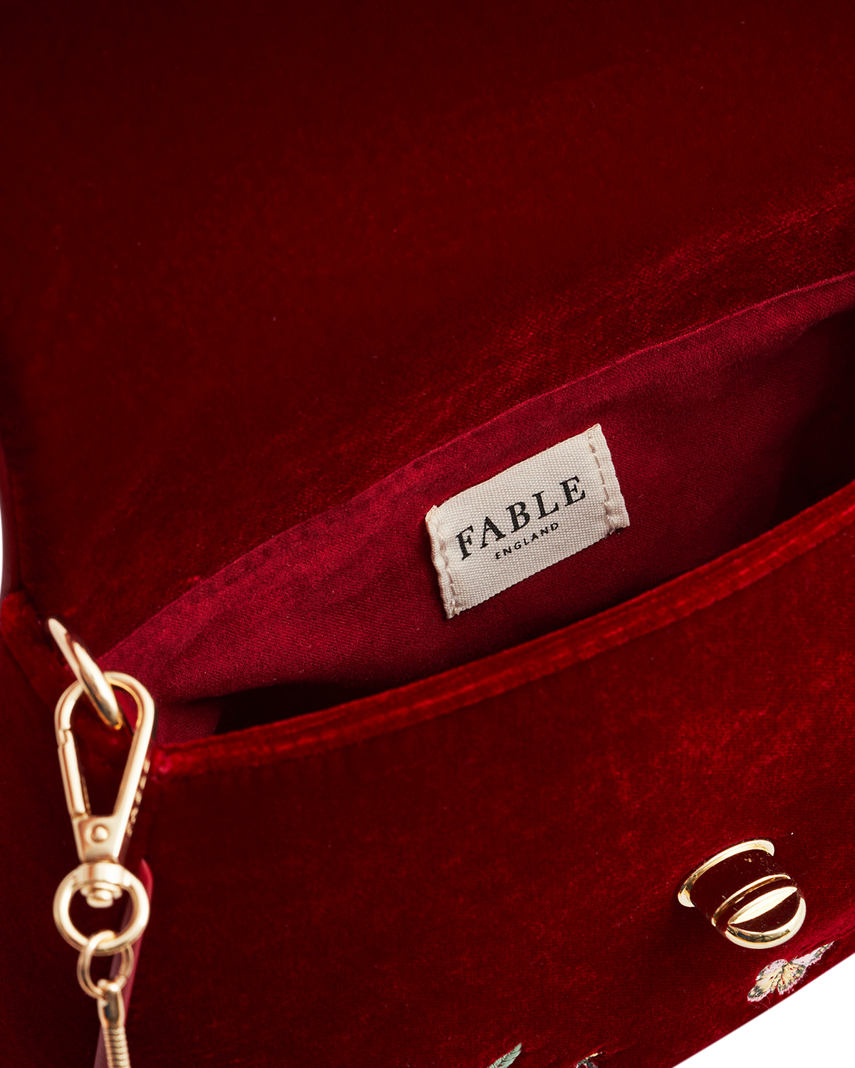fable-england-mary-clutch-rot-samt-bestickt image 6