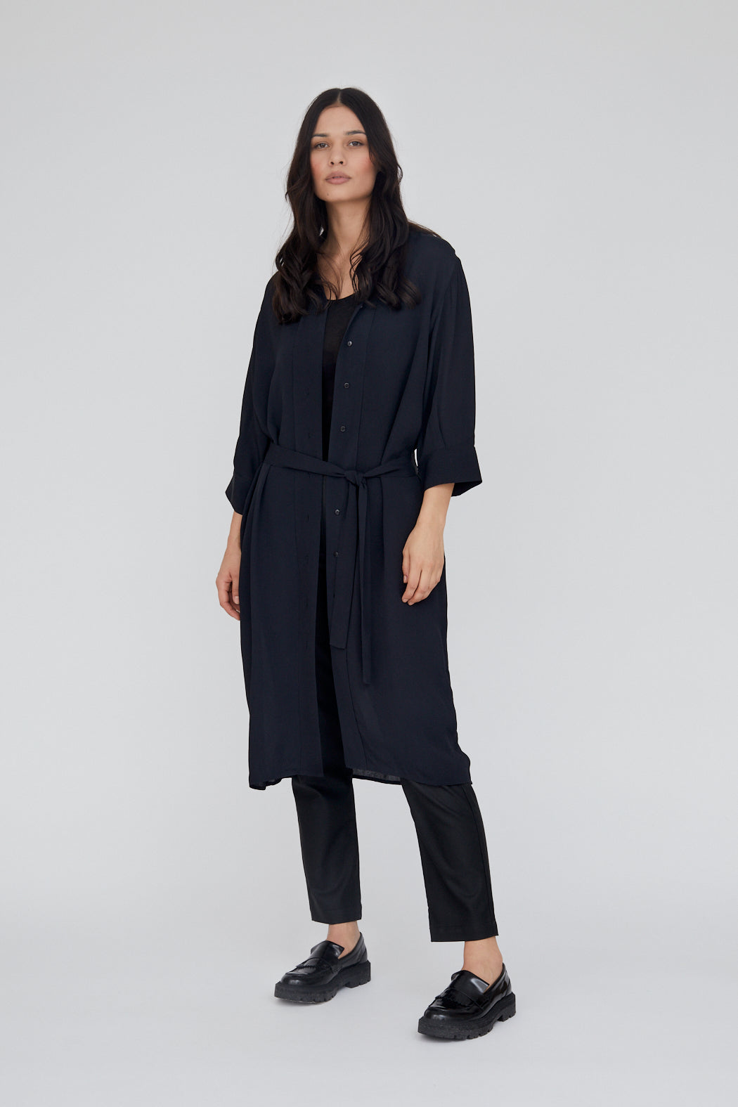 basic-apparel-yasemin-shirt-dress-hemdkleid-schwarz-viskose image 2