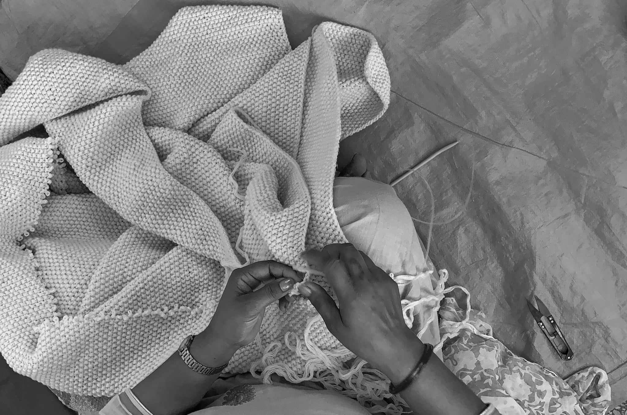 care-by-me-interior-freja-throw-plaid-cloudy-grey-kaschmir image 6