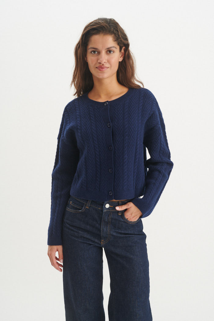 basic-apparel-selem-cable-cardigan-merino-navy image 1
