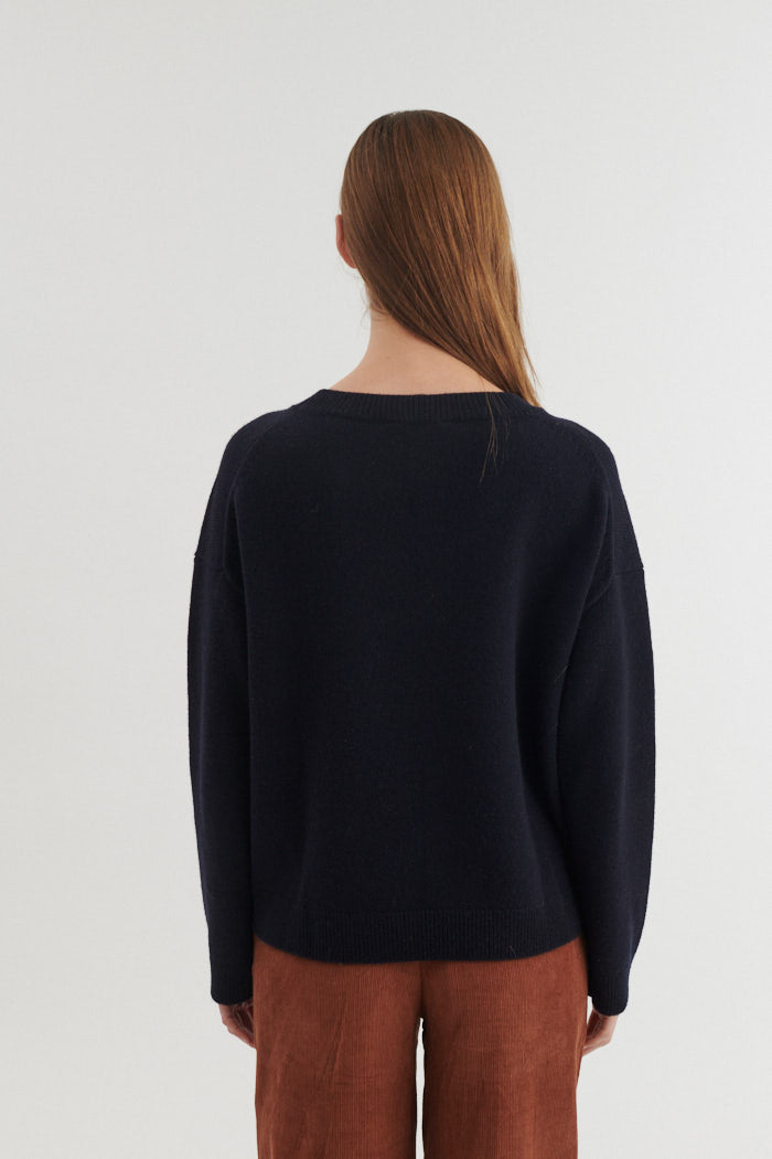 basic-apparel-liz-o-neck-pullover-navy-merinowolle image 3