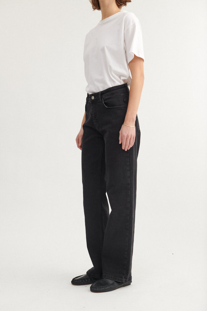 basic-apparel-elisa-black-jeans-schwarz-bio-stretch image 2