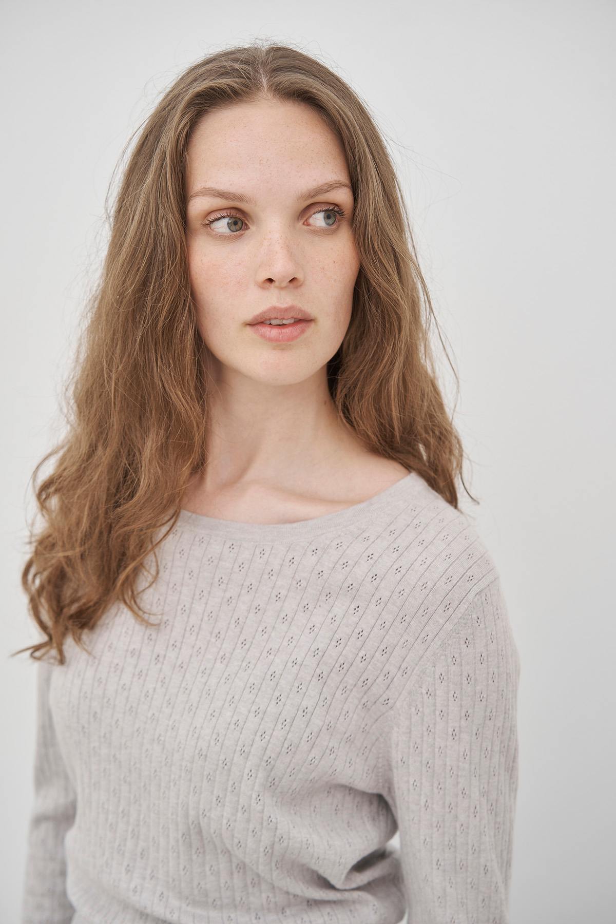 care-by-me-clara-longsleeve-shirt-schwarz-seide image 4