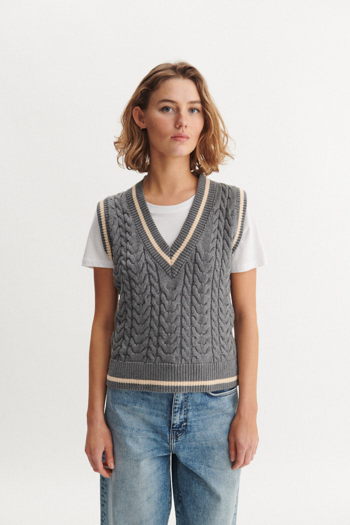 basic-apparel-ally-cable-vest-strickweste-grey-mel-bio image 1