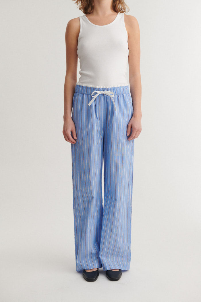 basic-apparel-siba-hose-frozen-fjord-bio-baumwolle-damen image 1