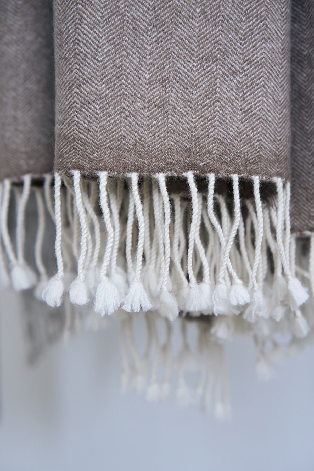 care-by-me-interior-herringbone-throw-plaid-130x180-kaschmir image 1