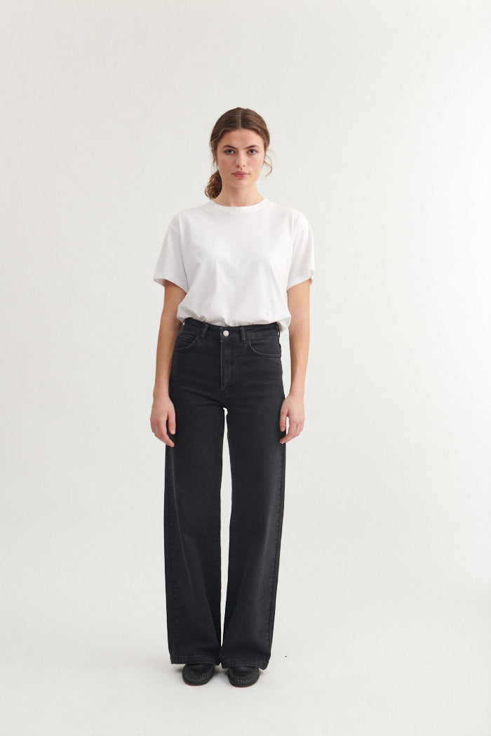 basic-apparel-enya-black-jeans-damen-schwarz-weites-bein image 8