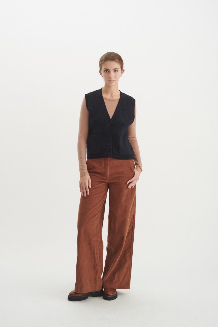 basic-apparel-liz-vest-strickweste-navy-merinowolle image 5