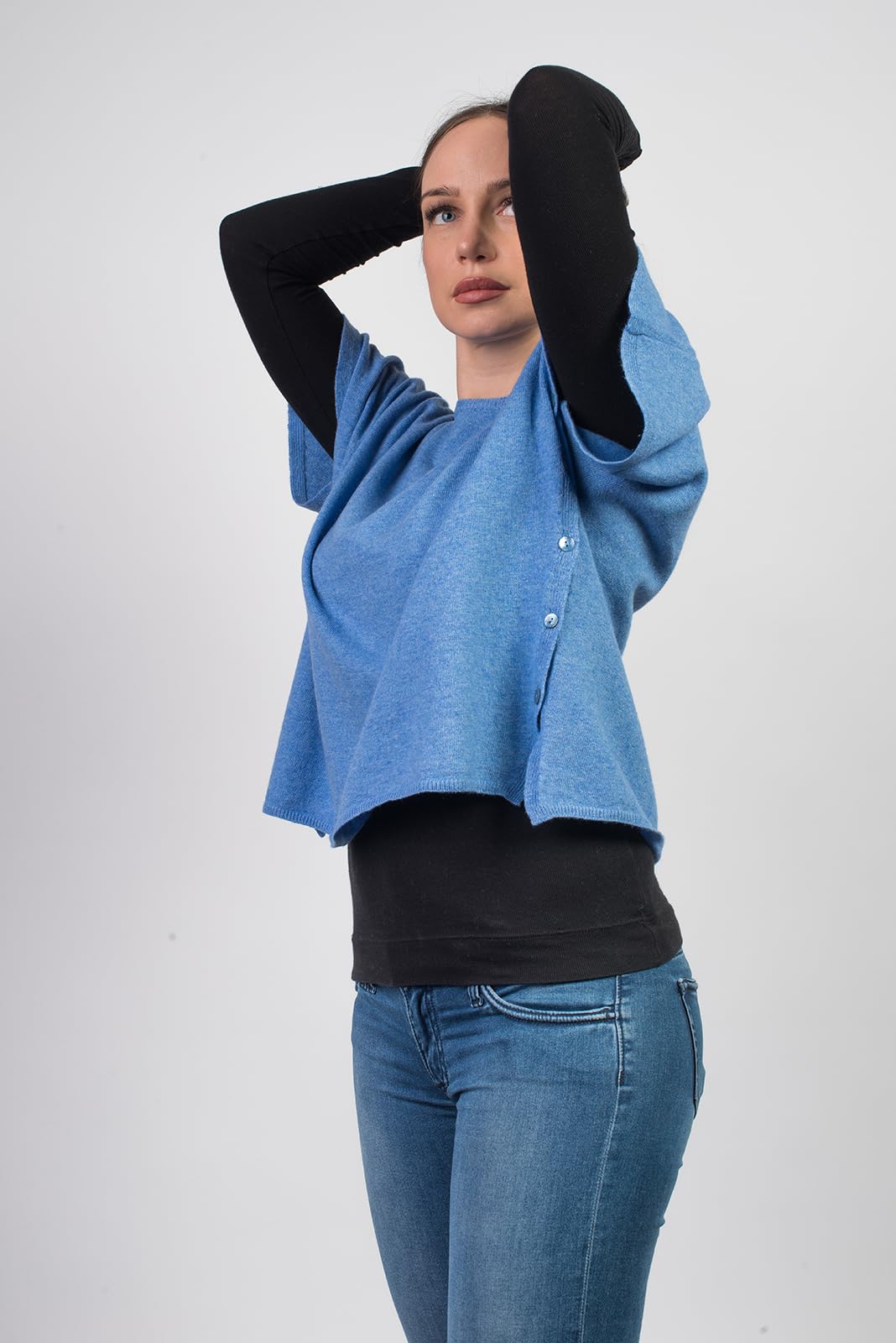 dalle-piane-poncho-wandelbar-kaschmir-poncho-hellblau image 2