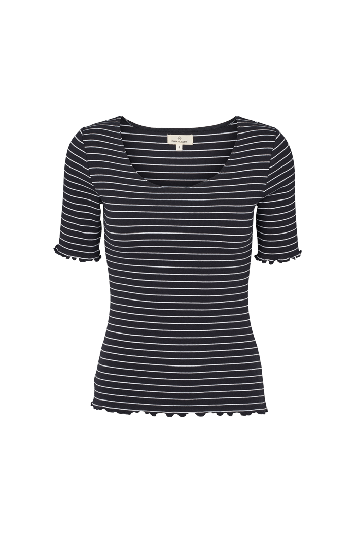 basic-apparel-ludmilla-scallop-tee-ss-t-shirt-schwarz-bio-baumwolle image 1