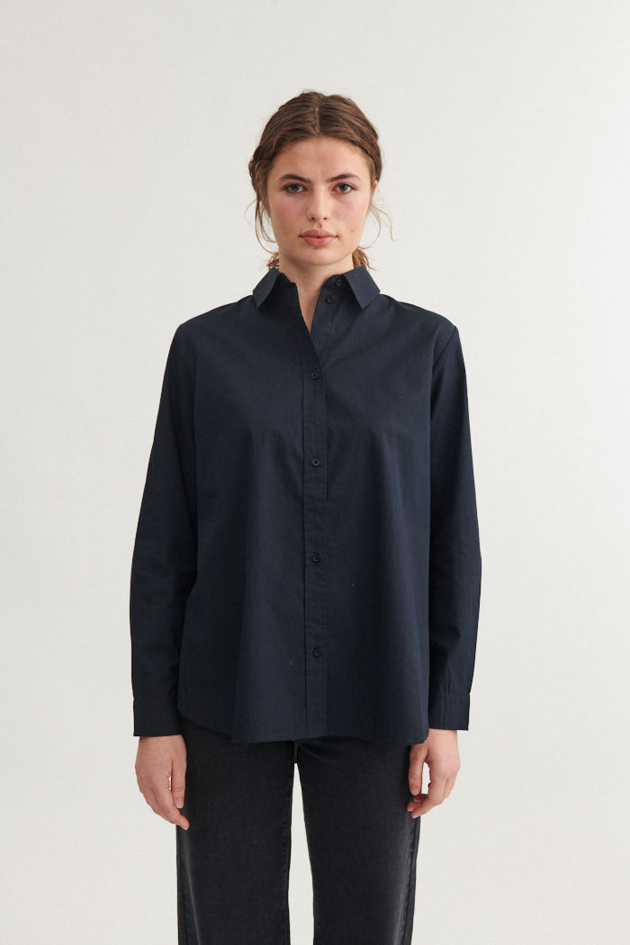 basic-apparel-silje-ls-shirt-bluse-black-bio-baumwolle image 3