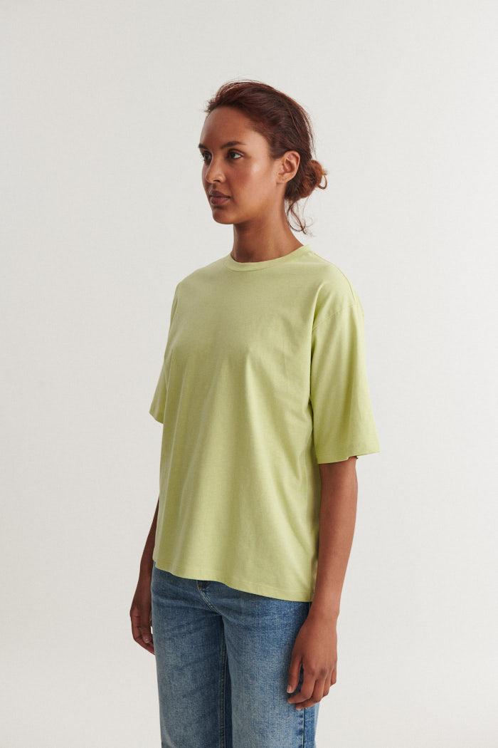 basic-apparel-raja-tee-t-shirt-winter-pear-bio-baumwolle image 2