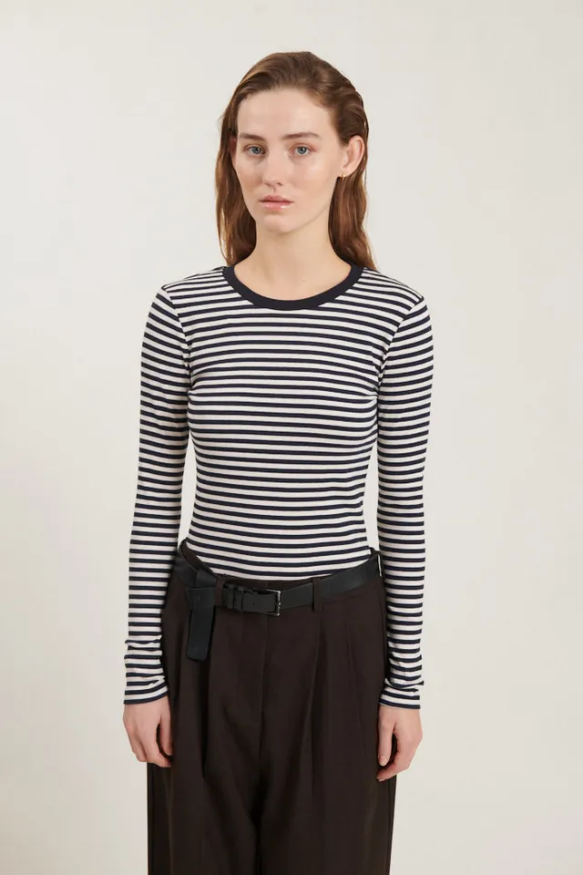 basic-apparel-ludmilla-ls-tee-langarmshirt-birch-navy-bio image 1