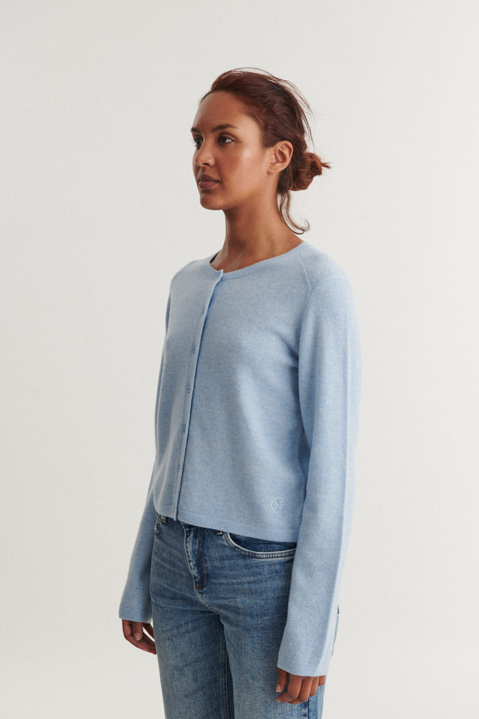 basic-apparel-selem-cardigan-light-blue-merinowolle image 2
