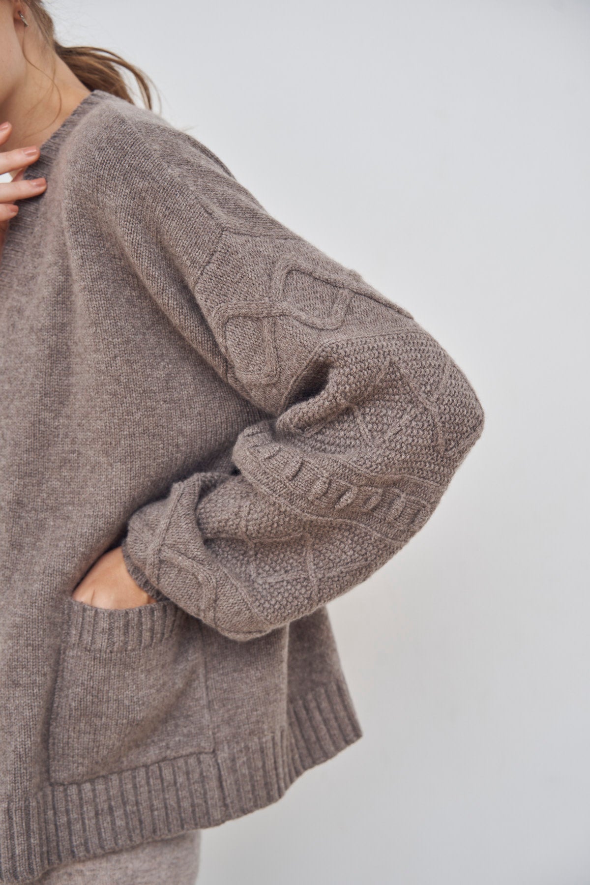care-by-me-helena-strickjacke-wolle-schwarz image 8
