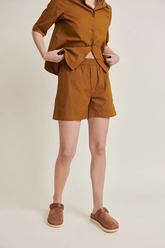 basic-apparel-silje-shorts-tapenade-bio-baumwolle-damen image 1