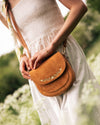 fable-england-saddle-bag-umh-ngetasche-braun-bestickt image 8