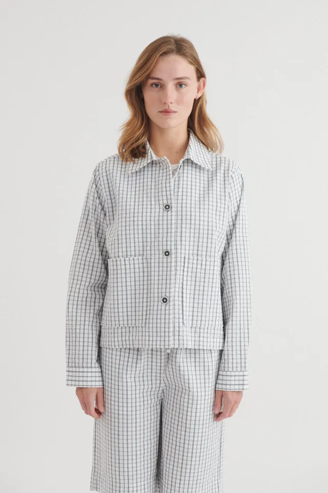 basic-apparel-asta-short-jacket-jacke-wei-bio-baumwolle image 1