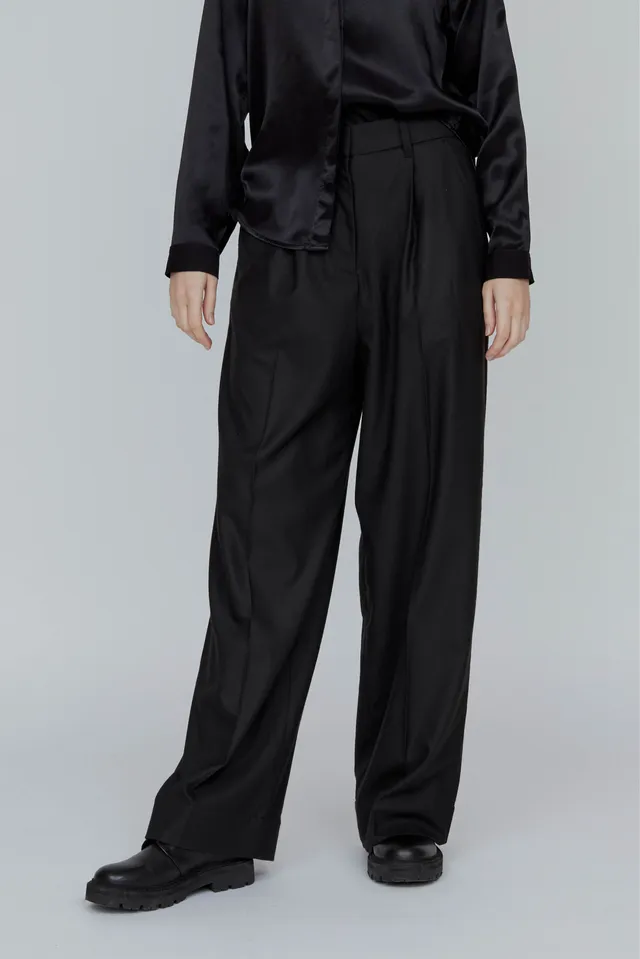 basic-apparel-marge-hose-black-weites-bein-mit-stretch image 1