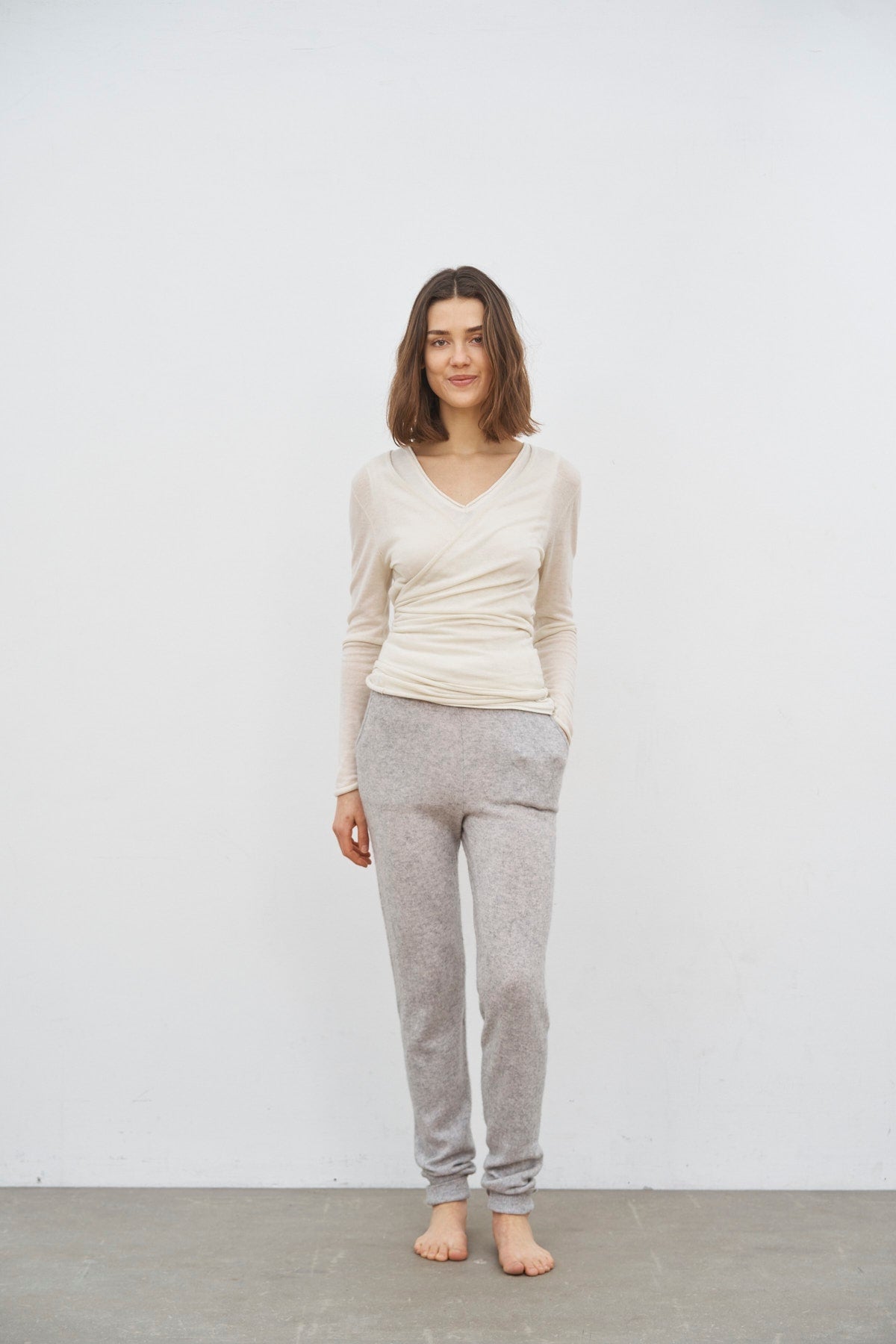 care-by-me-flow-wrap-cardigan-smoke-kaschmir-wickelcardigan image 5