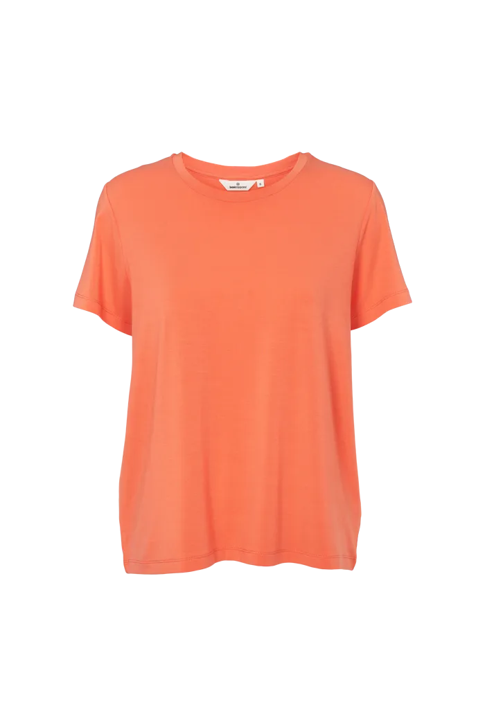 basic-apparel-jolanda-tee-t-shirt-tomato-tencel image 1