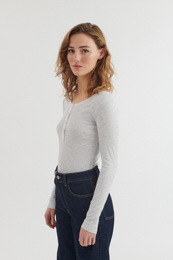 basic-apparel-ludmilla-ls-granddad-shirt-grau-bio-baumwolle image 2