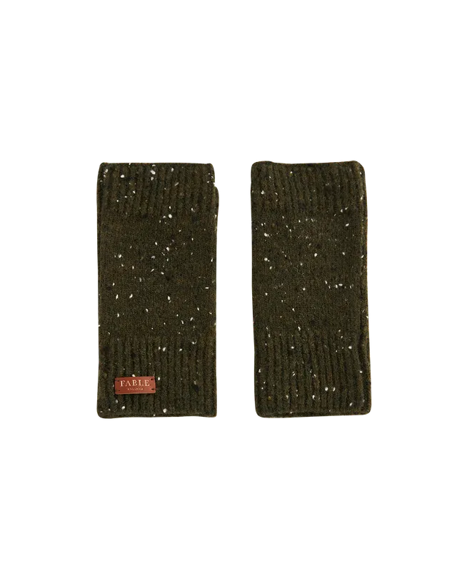 fable-england-donegal-fingerlose-handschuhe-moosgr-n-strick image 1