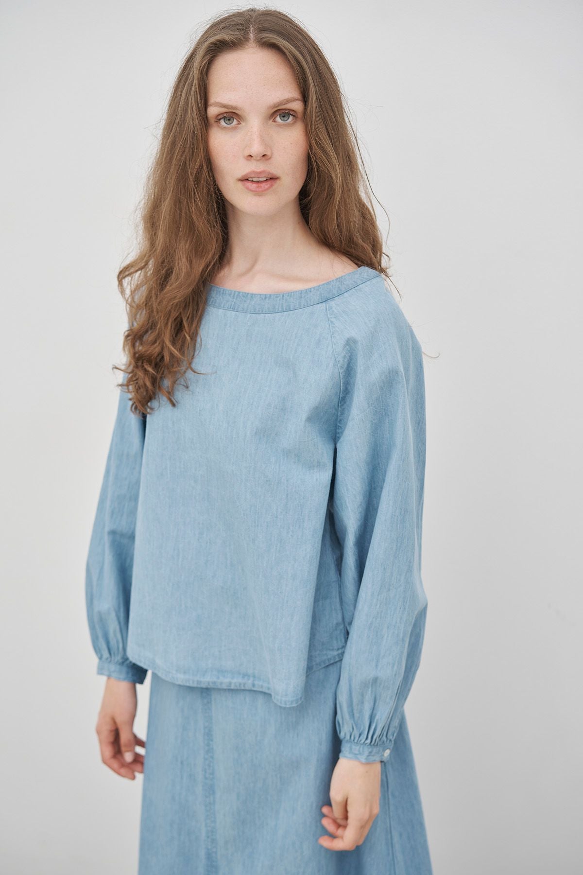 care-by-me-joy-blouse-bluse-dunkelblau-bio-denim image 7