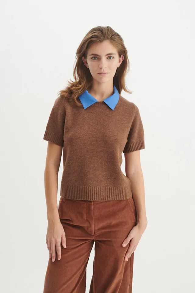 basic-apparel-liz-ss-collar-pullover-fondue-fudge-merino image 1