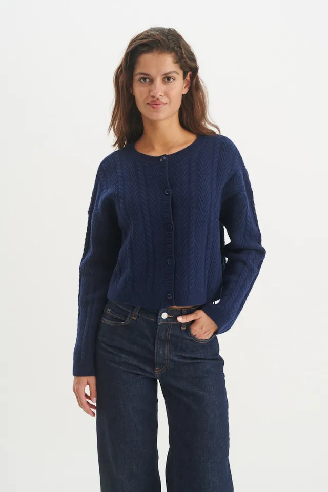 basic-apparel-selem-cable-cardigan-merino-navy image 1
