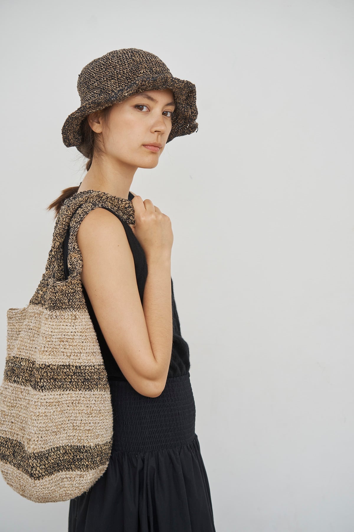 care-by-me-beach-bag-stripe-tasche-nature-black-hanf image 2