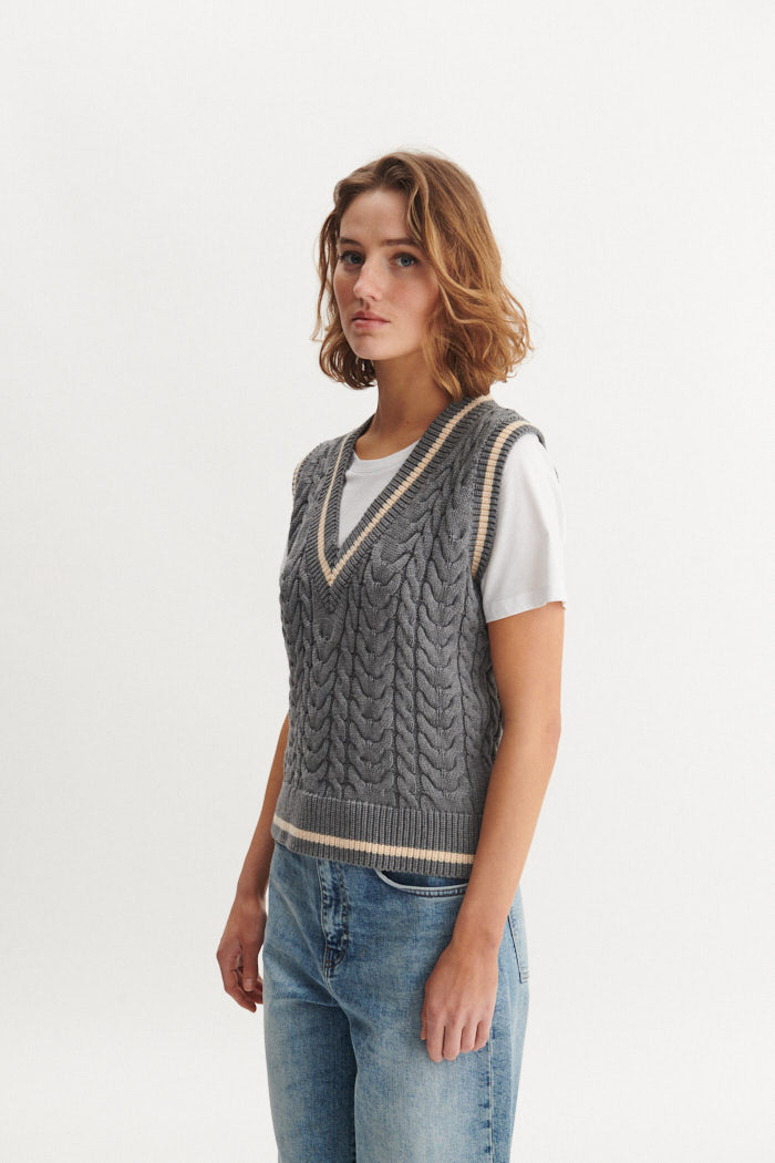 basic-apparel-ally-cable-vest-strickweste-grey-mel-bio image 3