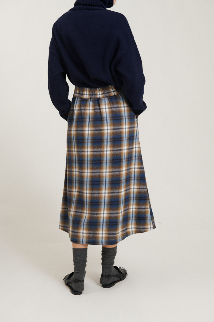 basic-apparel-tilde-skirt-midi-rock-tobacco-braun-bio image 2