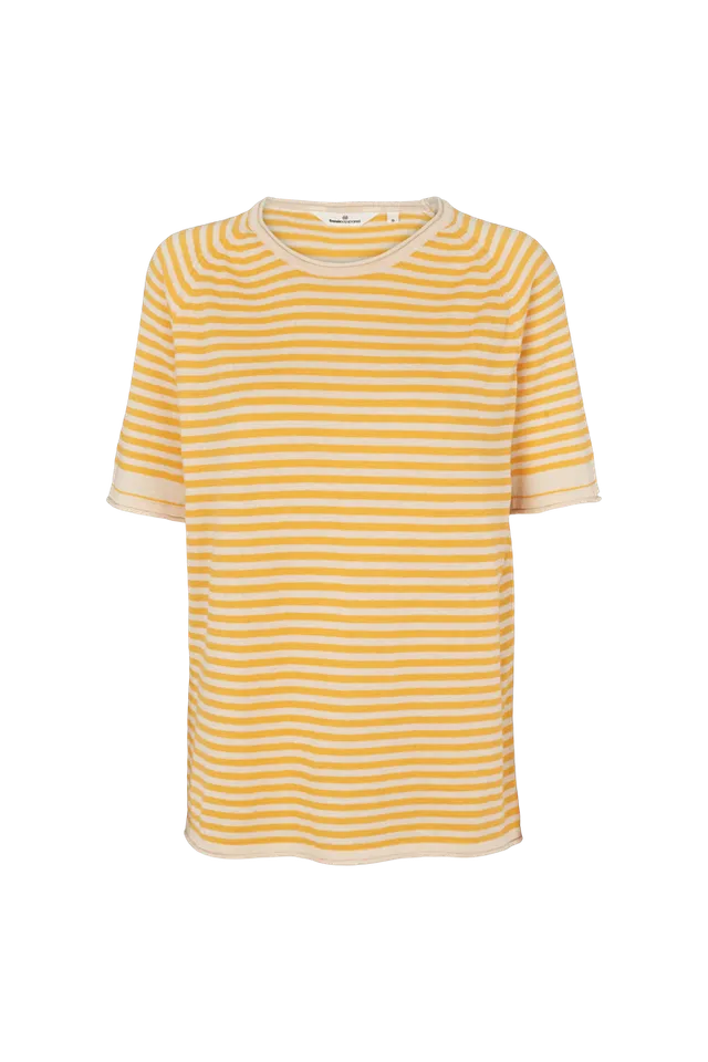 basic-apparel-soya-ss-mini-stripe-t-shirt-birch-gold-bio image 1