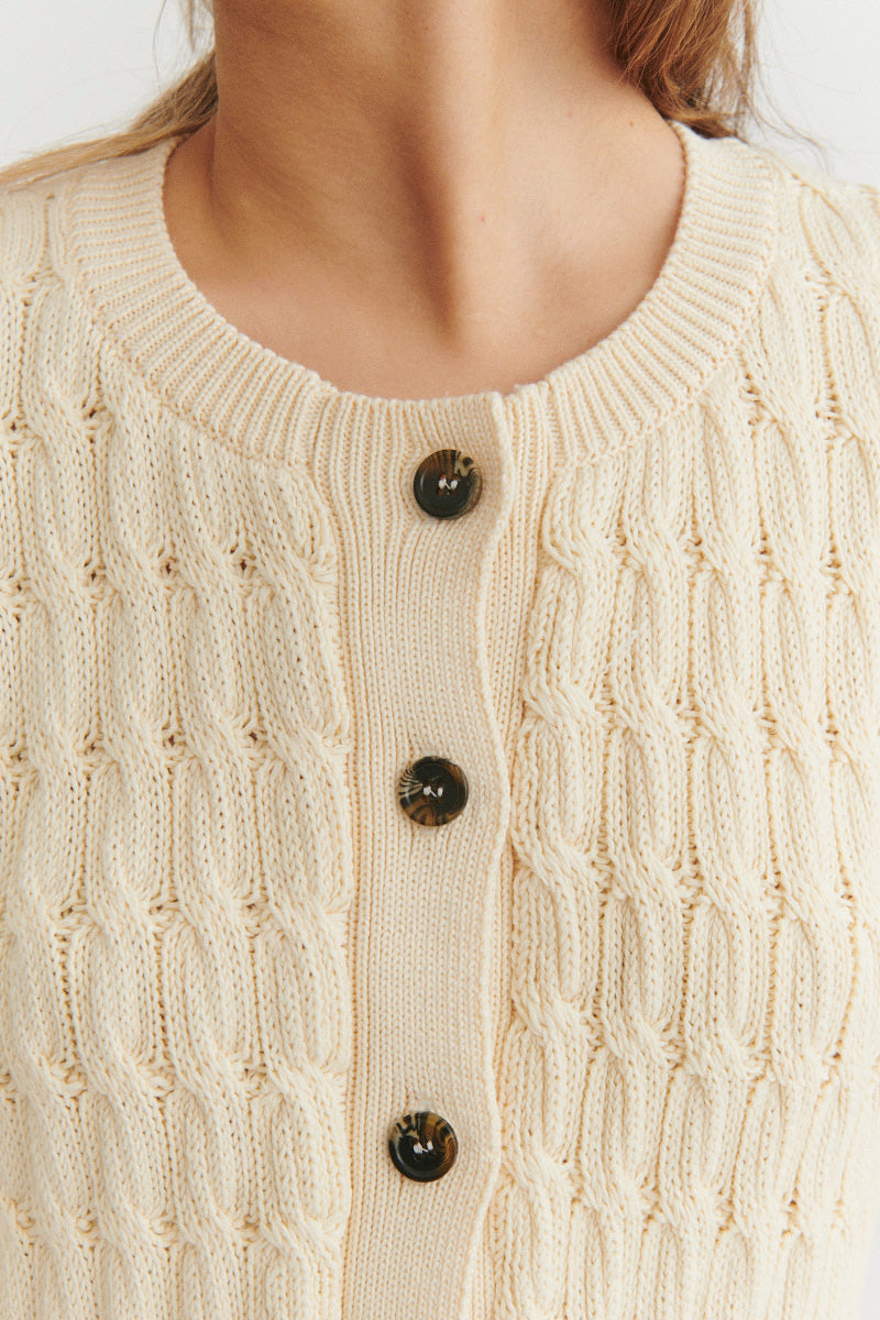 basic-apparel-minie-cardigan-strickjacke-whisper-white-bio-baumwolle image 5