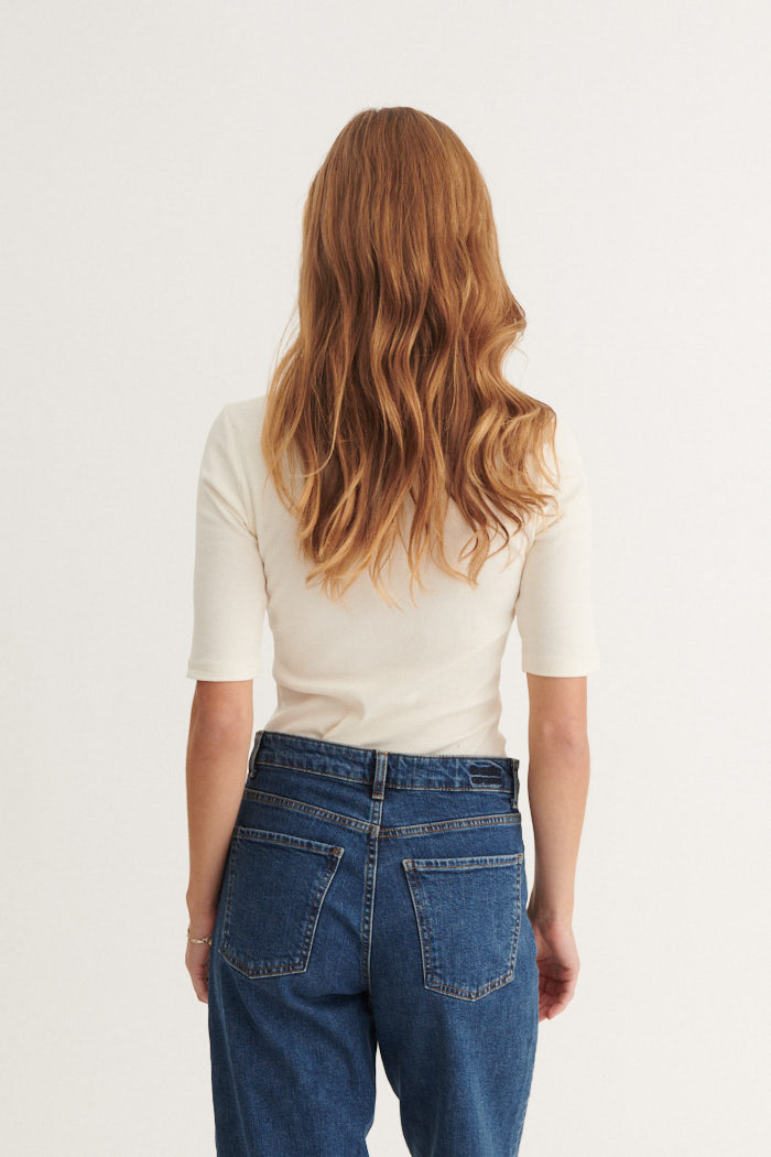 basic-apparel-ludmilla-v-neck-ba146-03-t-shirt-whisper-white image 3
