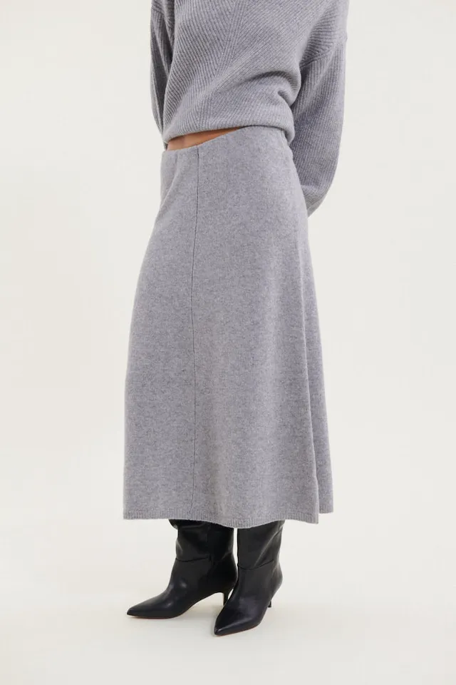 basic-apparel-lise-3-4-skirt-strickrock-light-grey-wollmix image 1