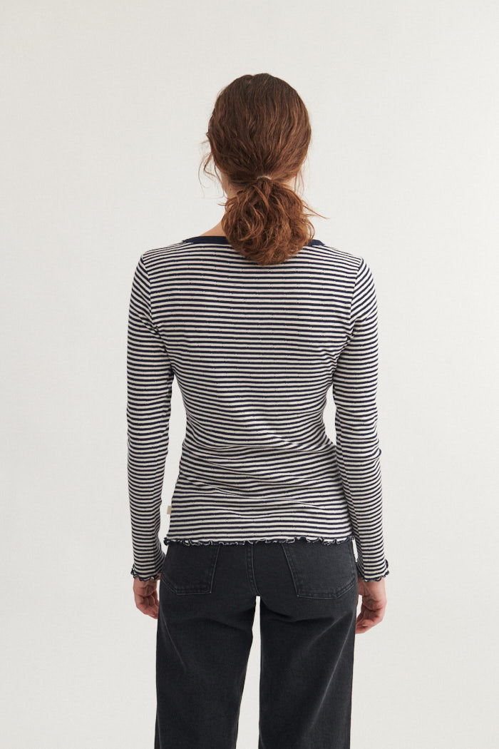 basic-apparel-silma-ls-tee-ba186-03-langarmshirt-blau-bio image 3