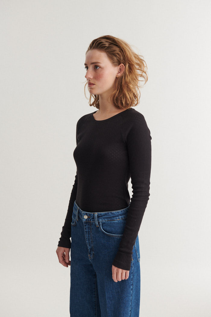 basic-apparel-arense-ls-tee-shirt-schwarz-bio-baumwolle image 2