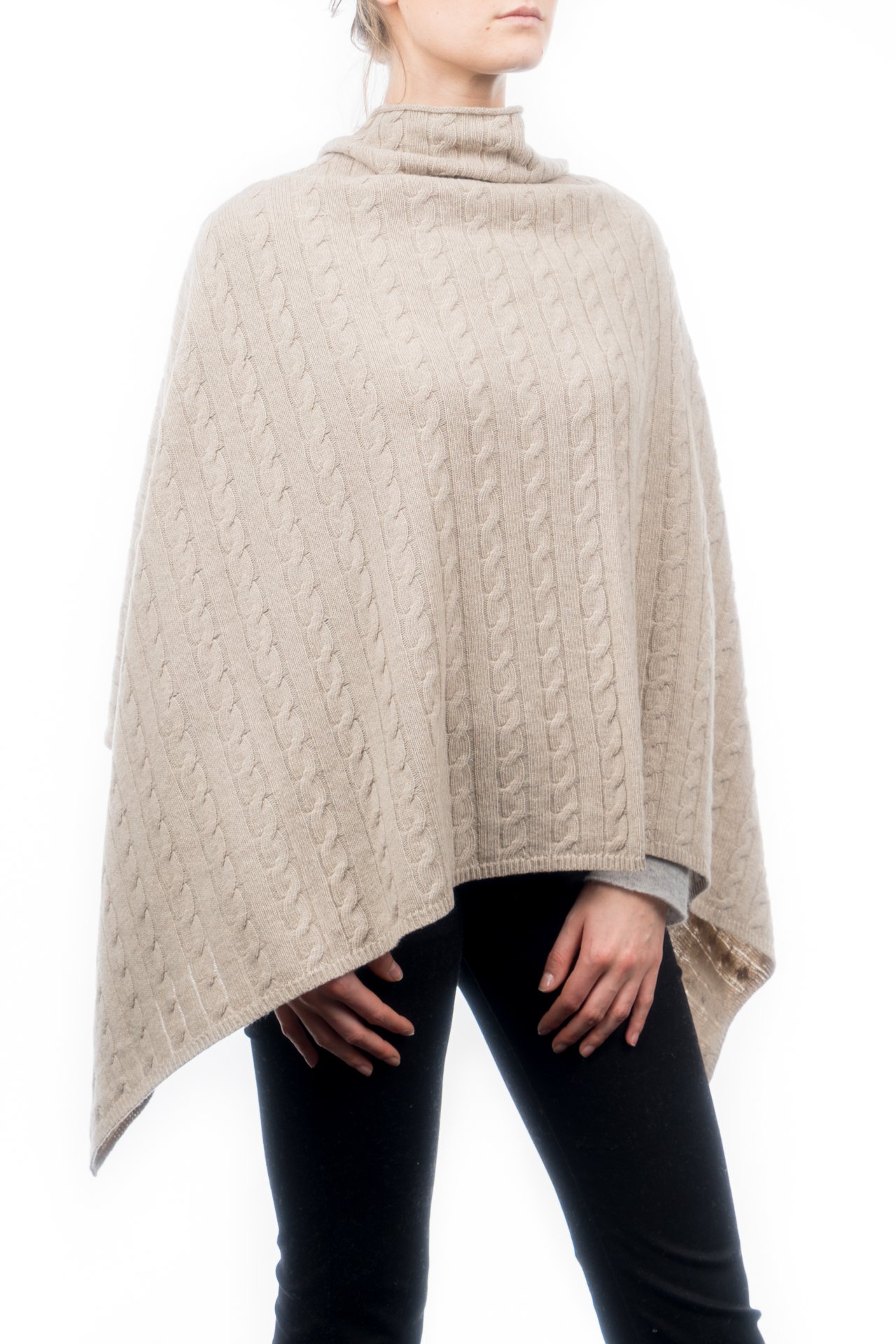 dalle-piane-cashmere-poncho-gr-n-zopfmuster-kaschmir-mix image 5
