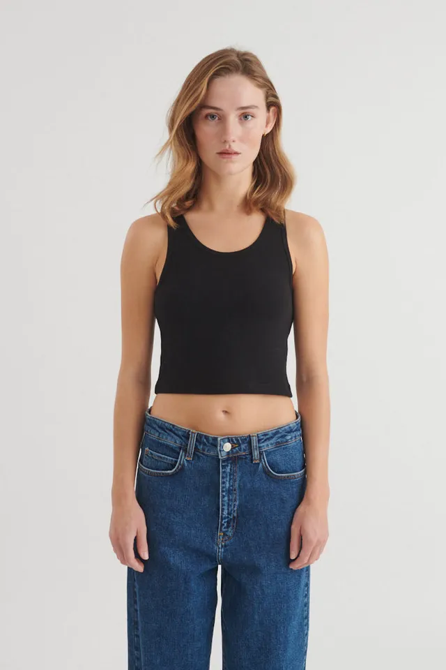 basic-apparel-ludmilla-crop-tank-ba146-28-top-schwarz-bio-baumwolle image 1