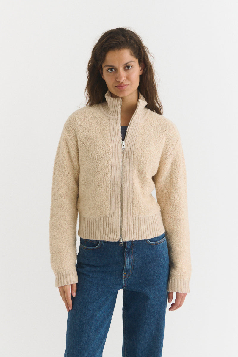 basic-apparel-tanni-cardigan-moonbeam-strickjacke-wolle image 1