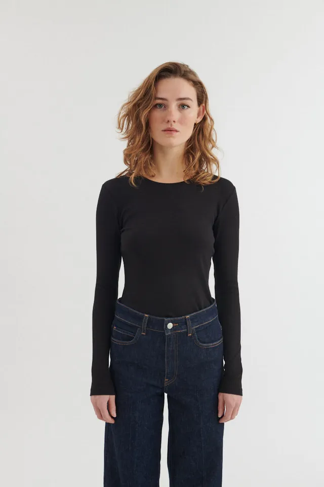 basic-apparel-ludmilla-ba146-01-langarmshirt-schwarz-bio-baumwolle image 1