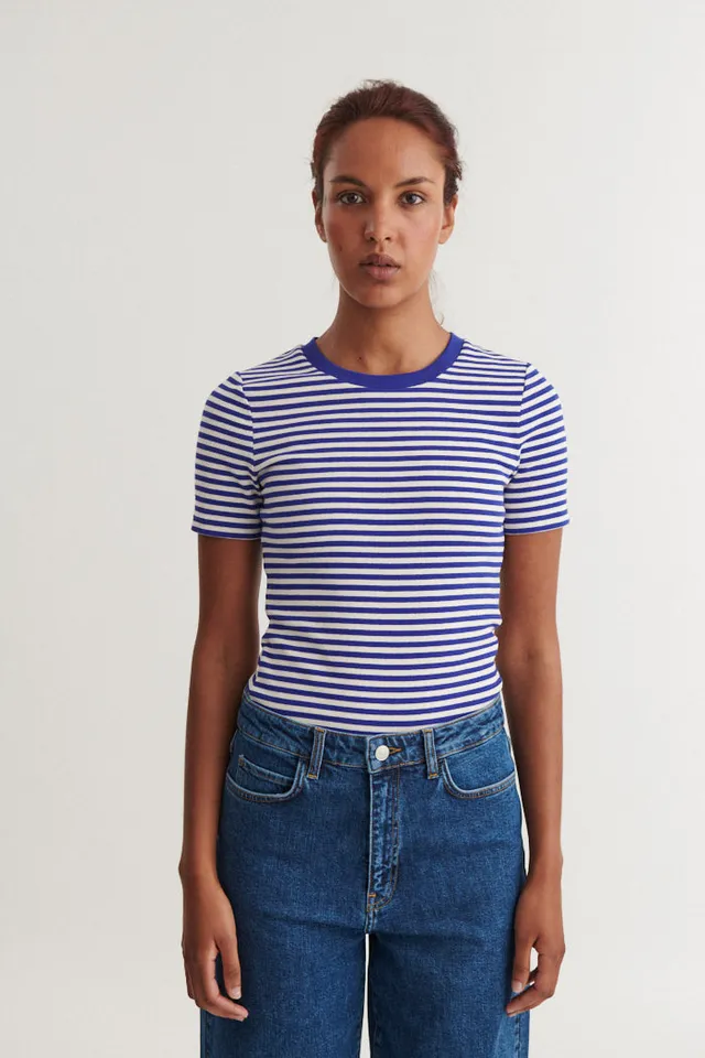 basic-apparel-ludmilla-o-neck-t-shirt-sodalite-blue-rippe image 1